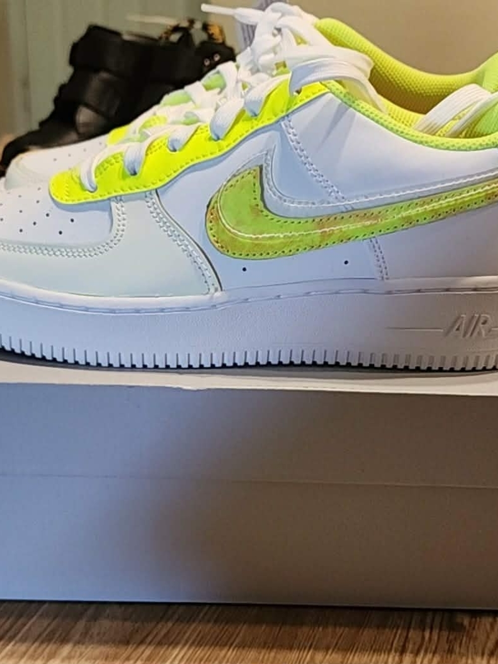 Nike Air Force 1 - Picture 5 of 5